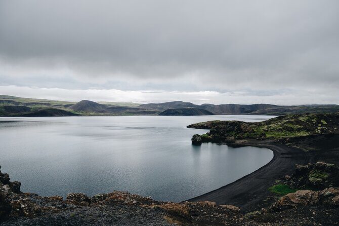 Volcano Tour on Reykjanes Peninsula Including Icelandic Snacks - Icelandic snacks: what’s included, what to expect, and how to not get caught hungry
