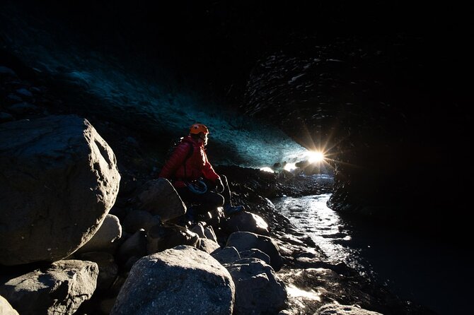 Winter Ice Cave + Climbing Private Photoshoot - 20 Shot Package - Meeting at Jökulsárlón (and how to prep for winter timing)